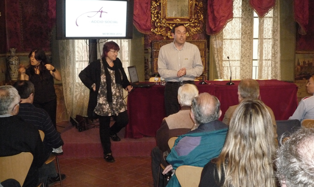 Presentació de la memòria a les entitats i institucions socials