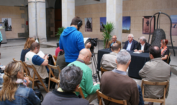 #connectemlasolidaritat