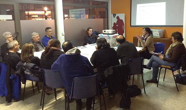 Continuen les tertúlies per a comunitats veïnals