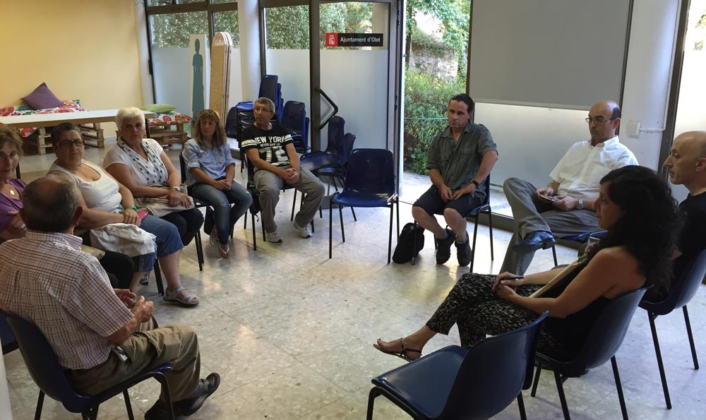 Què fas de bo per la teva comunitat de veïns?