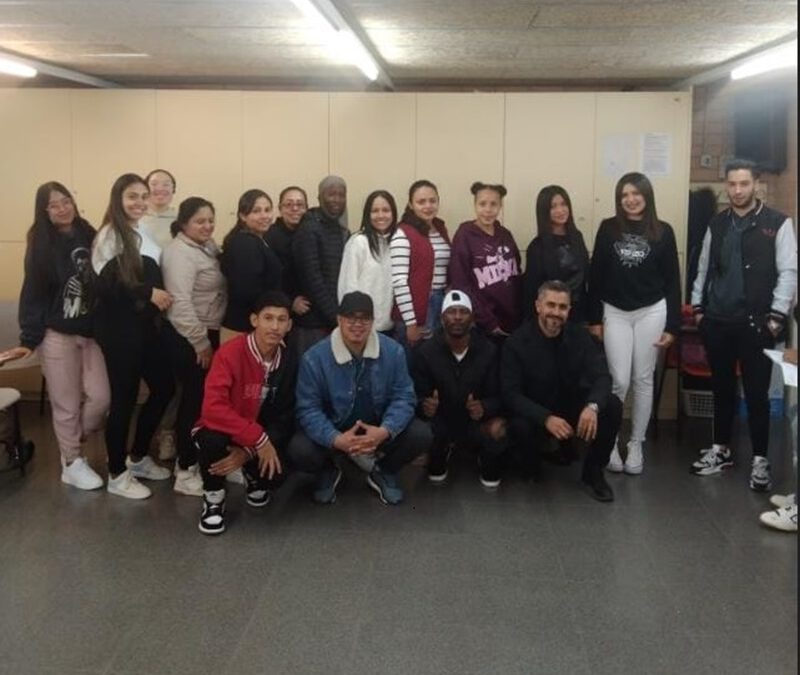 Formació en català i coneixement de l’entorn